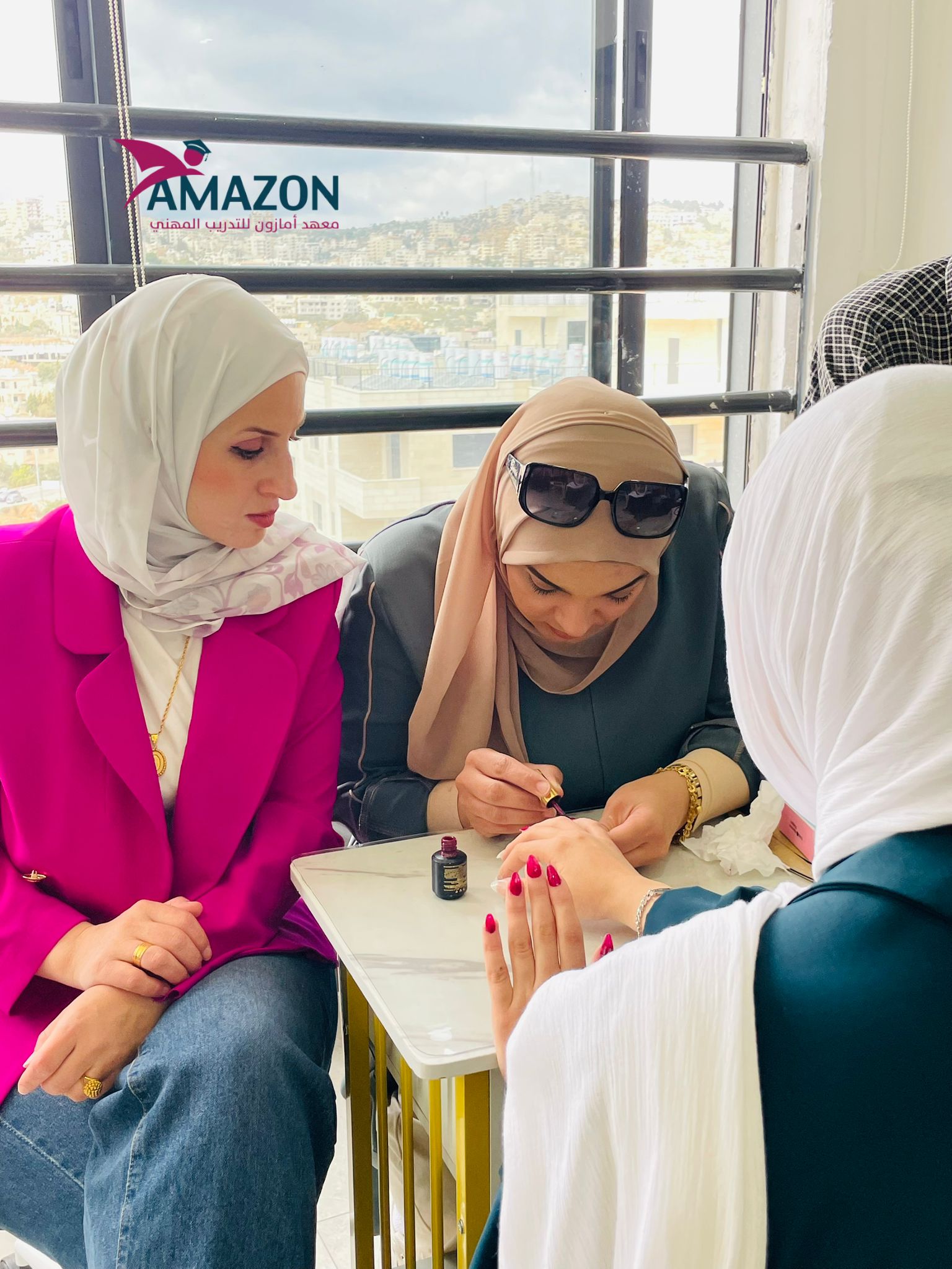 تخصص التجميل و تصفيف الشعر